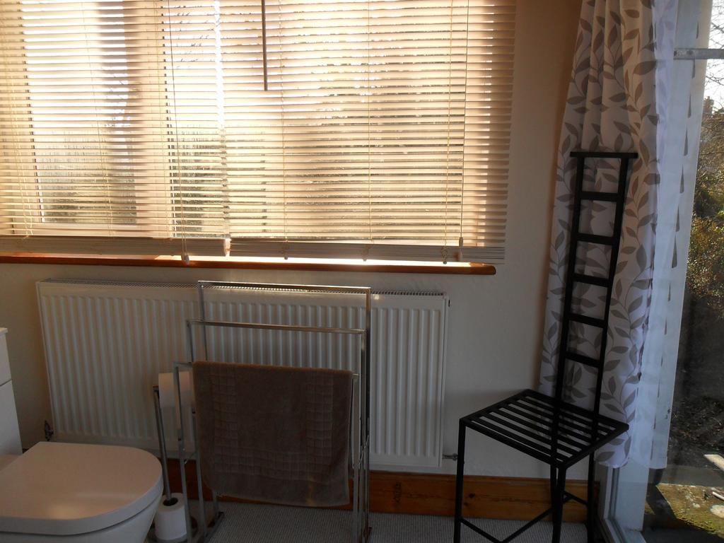 Bank Cottage B&B Newport  Oda fotoğraf